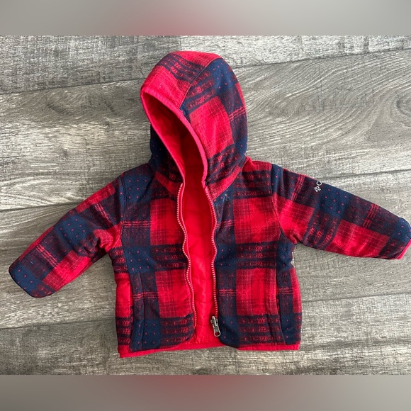 Columbia Double Trouble Red/plaid reversible puffer jacket. Size 6-12 month. - Picture 3 of 5